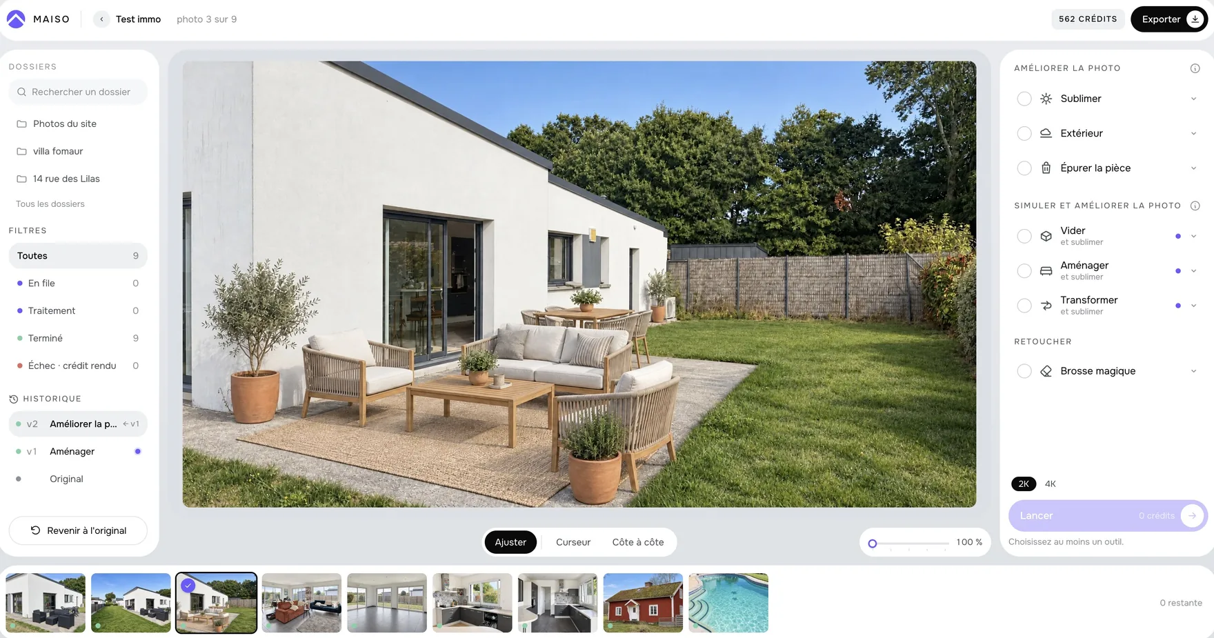 L’atelier maiso : la photographie d’une terrasse au centre, les dossiers à gauche, les outils de retouche à droite